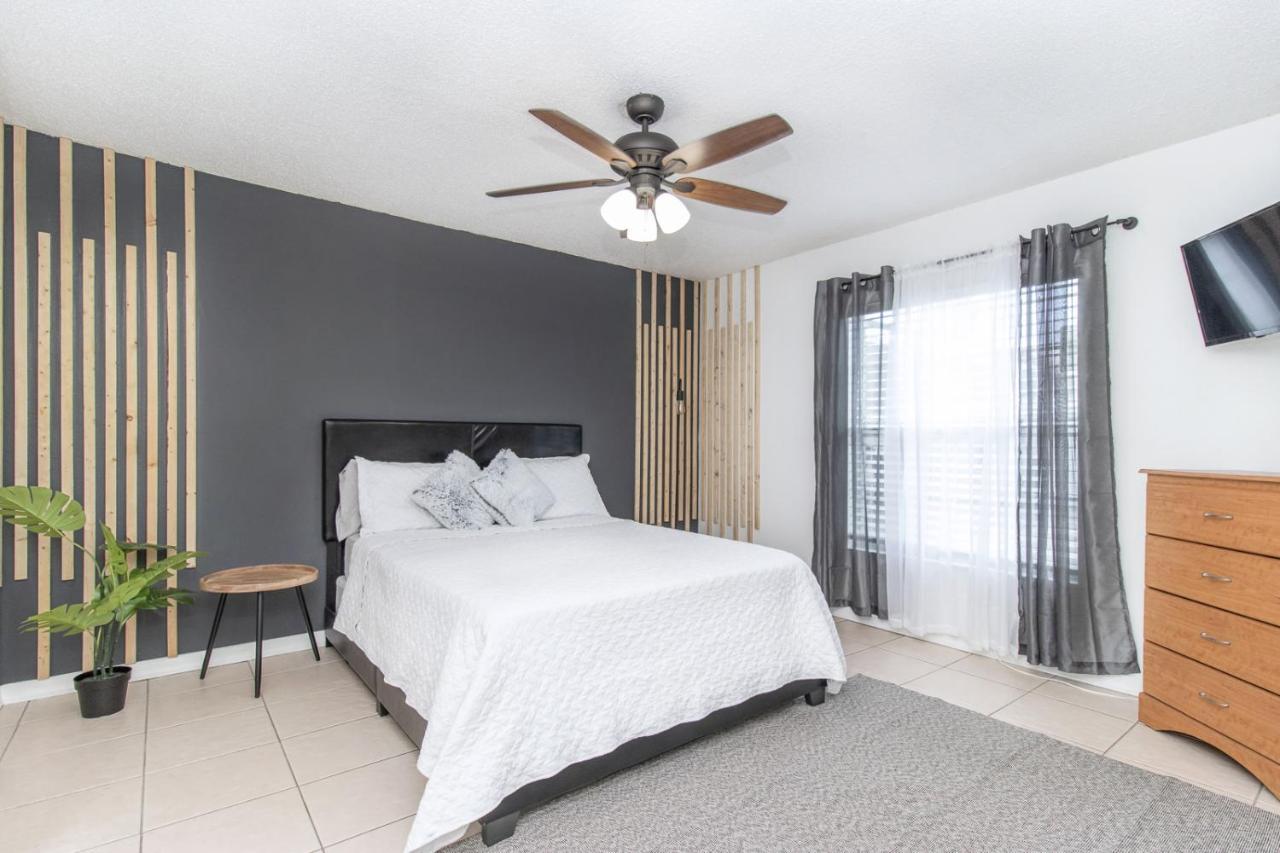 6 Bedroom Bucs Airport Mall Wifi * Tampa