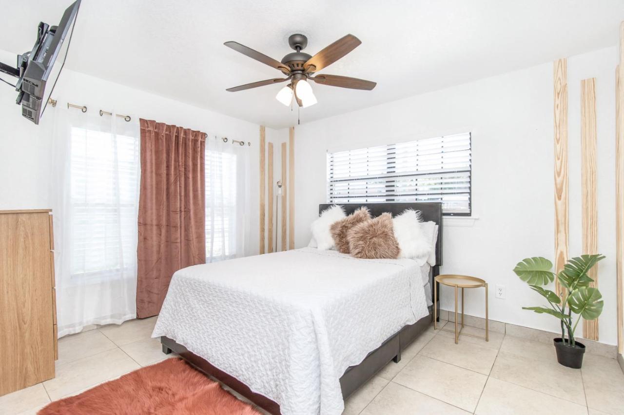 6 Bedroom Bucs Airport Mall Wifi Tampa